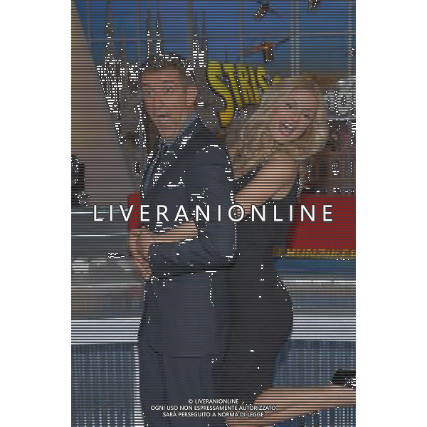 EZIO GREGGIO, MICHELLE HUNZIKER - TRASMISSIONE TELEVISIVA \'STRISCIA LA NOTIZIA\' 15/01/2008 PH AGENZIA ALDO LIVERANI SAS