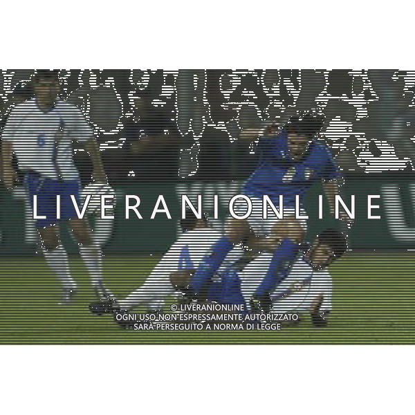 Reggio Calabria 11/10/2003 Italia-Arzebaijan qualificazioni Euro 2004 nella foto Perrotta Simone* Agenzia Aldo liverani