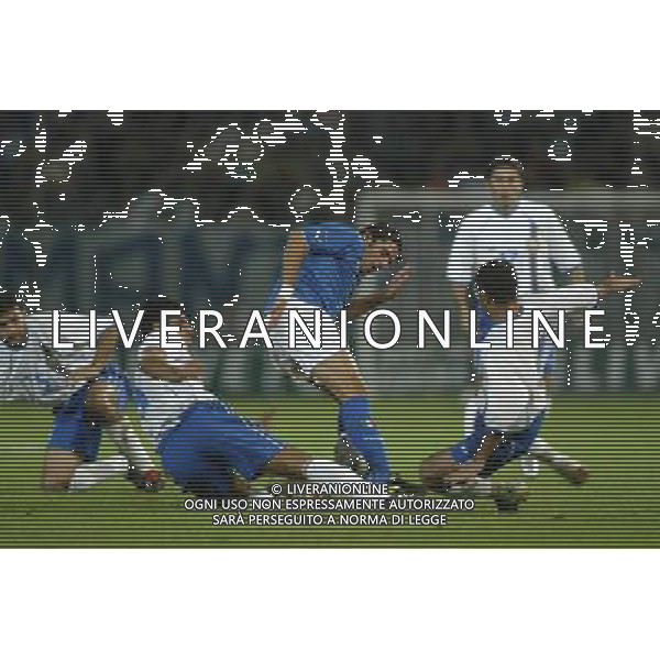 Reggio Calabria 11/10/2003 Italia-Arzebaijan qualificazioni Euro 2004 nella foto Perrotta Simone* Agenzia Aldo liverani