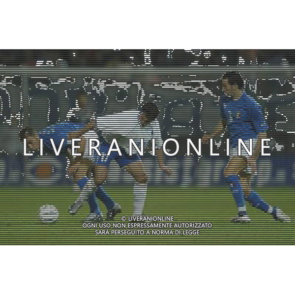 Reggio Calabria 11/10/2003 Italia-Arzebaijan qualificazioni Euro 2004 nella foto Fabio Cannavaro Aliyev e Zambrotta Gianluca* Agenzia Aldo liverani