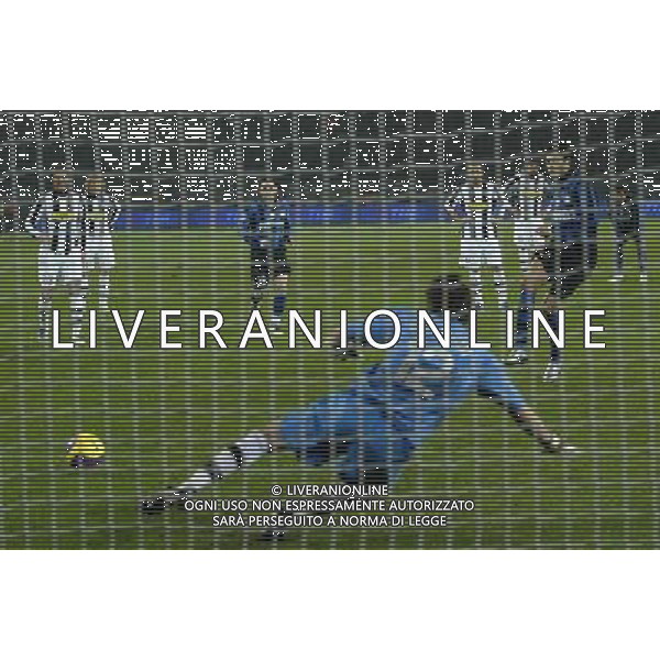Juventus Inter Coppa Italia Tim Cup 2007/2008 30-01-2008 Torino Nella foto: il gol su rigore di julio cruz del 2-2 ©Manuela Viganti/Press Photo/Ag. Aldo Liverani sas