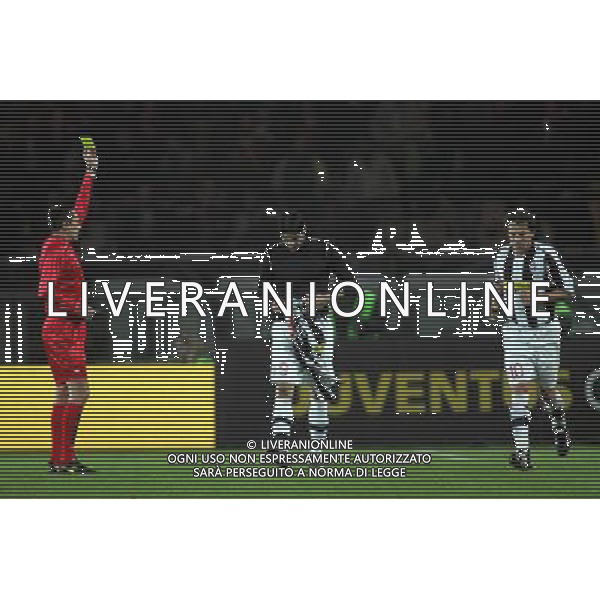©Alessandro Falzone/Press Photo 31-01-2008 Torino Sport Calcio Juventus Inter Coppa Italia 2007 2008 Nella foto: Ammonizione di Iaquinta per essersi tolto la maglia ag aldo liverani