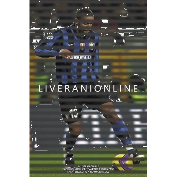 ©Alessandro Falzone/Press Photo 31-01-2008 Torino Sport Calcio Juventus Inter Coppa Italia 2007 2008 Nella foto: Maicon ag aldo liverani