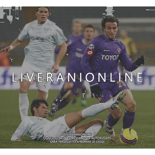 Roma - Stadio Olimpico - 24 / 01 / 2008 - TIM CUP 2007/2008 Quarti di finale andata - Lazio Vs Fiorentina (2-1) - nella foto: Giampaolo PAZZINI e Sanchez Emilson CRIBARI ph Corradetti / ag. Aldo Liverani