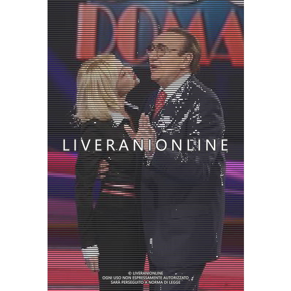 ROMA 01 02 2008 TRASMISSIONE TELEVISIVA \'DOMENICA IN \' NELLA FOTO PAOLA BARALE PIPPO BAUDO AG ALDO LIVERANI