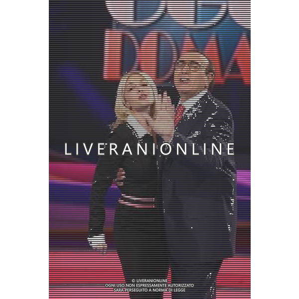 ROMA 01 02 2008 TRASMISSIONE TELEVISIVA \'DOMENICA IN \' NELLA FOTO PAOLA BARALE PIPPO BAUDO AG ALDO LIVERANI