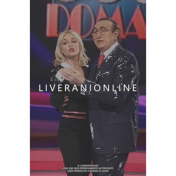 ROMA 01 02 2008 TRASMISSIONE TELEVISIVA \'DOMENICA IN \' NELLA FOTO PAOLA BARALE PIPPO BAUDO AG ALDO LIVERANI