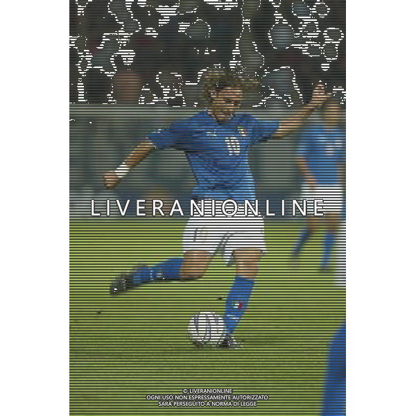 Reggio Calabria 11/10/2003 Italia-Arzebaijan qualificazioni Euro 2004 nella foto Francesco Totti* Agenzia Aldo liverani