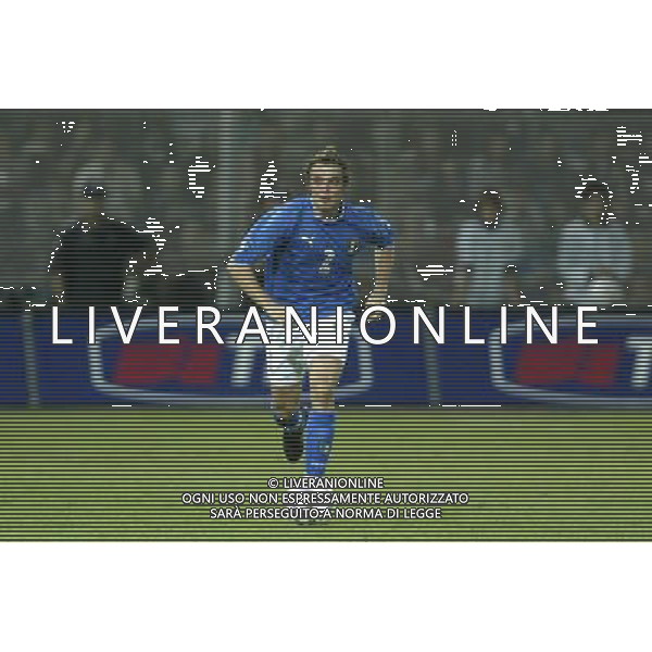 Reggio Calabria 11/10/2003 Italia-Arzebaijan qualificazioni Euro 2004 nella foto Massimo Oddo* Agenzia Aldo liverani