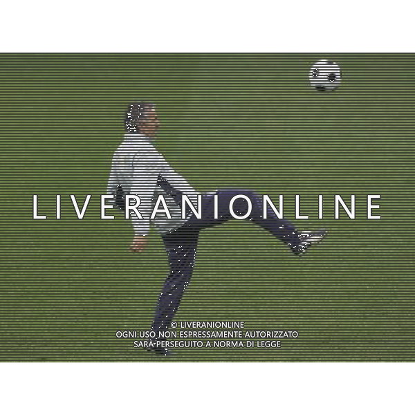 Milano 04-02-2008 raduno e allenamento nazionale italiana di calcio stadio g. meazza a s. siro nella foto roberto donadoni ph marco luzzani/ag aldo liverani s.a.s. 