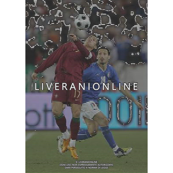 Italia - Portogallo amichevole Zurigo 06/02/2008 nella foto cristiano ronaldo e gianluca zambrotta ph luzzani/Ag. Aldo Liverani sas