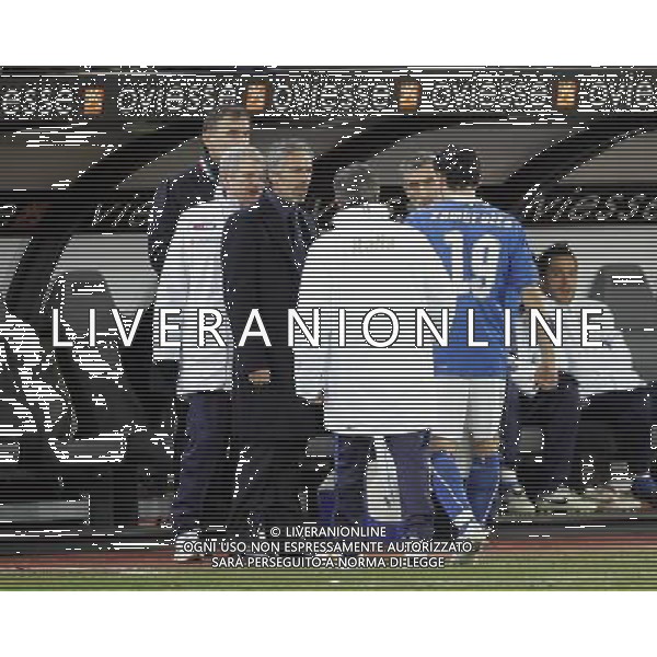 Italia - Portogallo amichevole Zurigo 06/02/2008 nella foto roberto donadoni e gianluca zambrotta che esce dal campo sostituito ph luzzani/Ag. Aldo Liverani sas