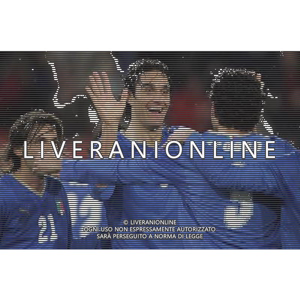 Italia - Portogallo amichevole Zurigo 06/02/2008 nella foto esultanza dopo il gol di luca toni del 1-0 ph luzzani/Ag. Aldo Liverani sas