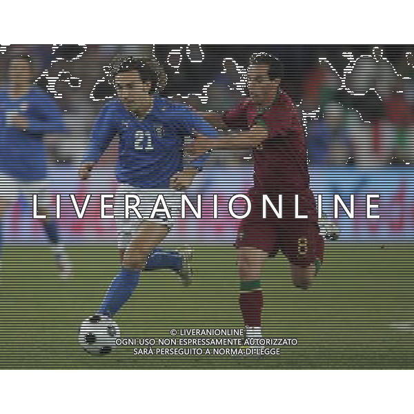 Zurigo (CH) 06-02-2008 amichevole preparazione euro 2008 italia-portogallo 3 : 1 nella foto petit e andrea pirlo ph marco luzzani/ag aldo liverani s.a.s.