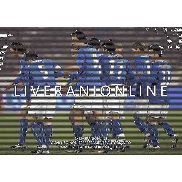 Zurigo (CH) 06-02-2008 amichevole preparazione euro 2008 italia-portogallo 3 : 1 nella foto andrea pirlo esulta con i compagni dopo il gol ph marco luzzani/ag aldo liverani s.a.s.