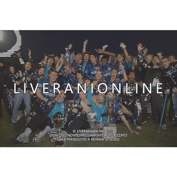60° Coppa Carnevale di Viareggio 2008 Viareggio - 13.02.2008 Inter-Empoli Nella Foto:GRUPPO INTER CON LA COPPA /Ph.Vitez-Ag. Aldo Liverani