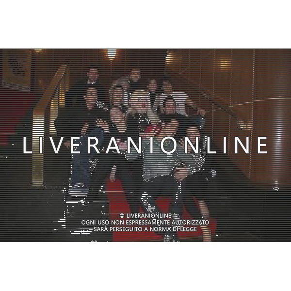 MAURO CORUZZI ( Platinette) con i ragazzi Photocall della rappresentazione teatrale: \' Amici - a un passo dal sogno\' al Teatro Nuovo. © Antonio Sorano - ag. Aldo Liverani sas