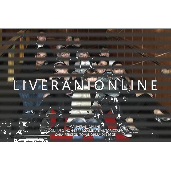 MAURA PAPARO con i ragazzi Photocall della rappresentazione teatrale: \' Amici - a un passo dal sogno\' al Teatro Nuovo. © Antonio Sorano - ag. Aldo Liverani sas