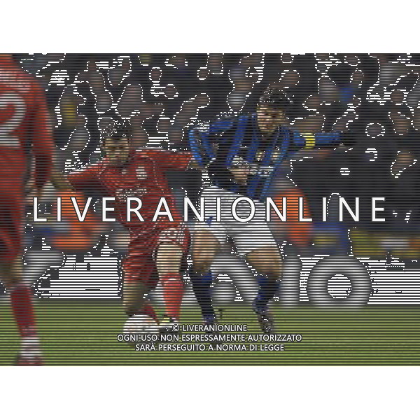 Liverpool - Inter 19.02.2008 Champions League 2007/2008 Ottavi di Finale Andata Nella Foto: javier Zanetti e Mascherano Ph.Vitez/Ag. Aldo Liverani