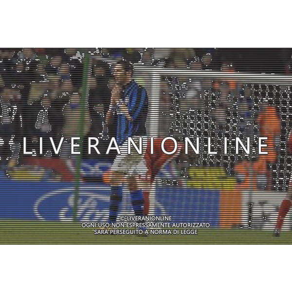 Liverpool - Inter 19.02.2008 Champions League 2007/2008 Ottavi di Finale Andata Nella Foto: l\'espulsione di marco materazzi per doppia ammonizione Ph.Vitez/Ag. Aldo Liverani