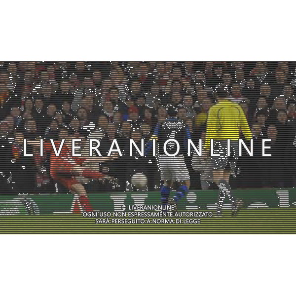 Liverpool - Inter 19.02.2008 Champions League 2007/2008 Ottavi di Finale Andata Nella Foto: il gol di Kuyt del 1-0 Ph.Vitez/Ag. Aldo Liverani