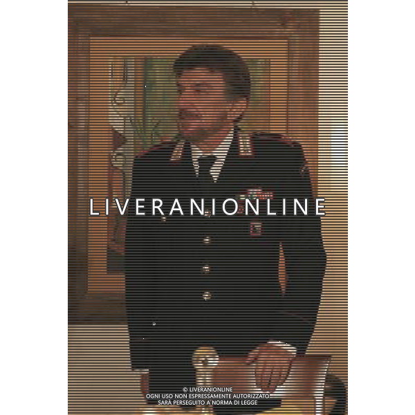 TELEFILM\'IL MARESCIALLO ROCCA E L\'AMICO D\'INFANZIA\' NELLA FOTO GIGI PROIETTI AG ALDO LIVERANI