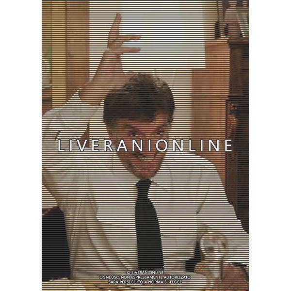 TELEFILM\'IL MARESCIALLO ROCCA E L\'AMICO D\'INFANZIA\' NELLA FOTO Gigi Proietti AG ALDO LIVERANI