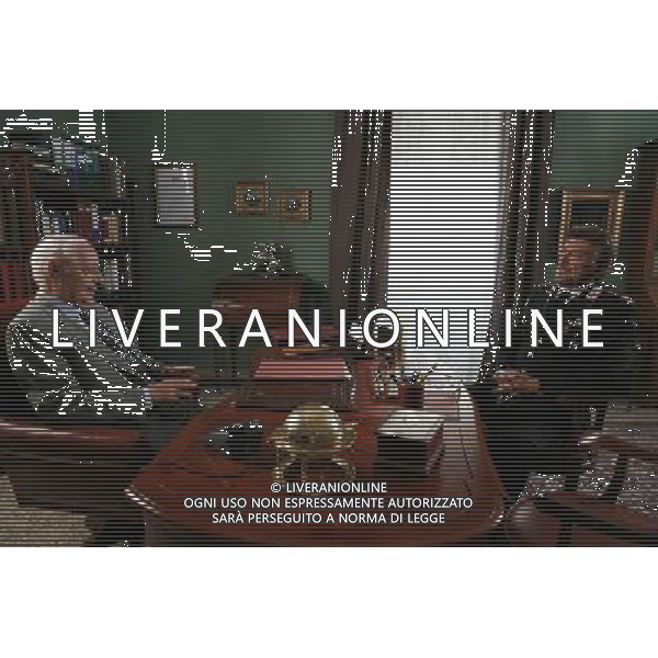TELEFILM\'IL MARESCIALLO ROCCA E L\'AMICO D\'INFANZIA\' NELLA FOTO GIGI PROIETTI AG ALDO LIVERANI