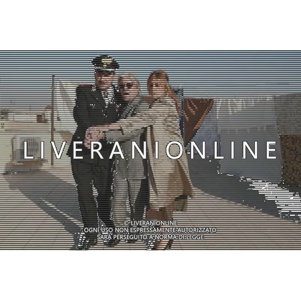 TELEFILM\'IL MARESCIALLO ROCCA E L\'AMICO D\'INFANZIA\' NELLA FOTO Gigi Proietti, Giancarlo Giannini, Caterina Vertova AG ALDO LIVERANI