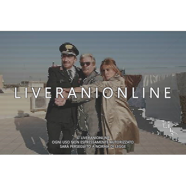 TELEFILM\'IL MARESCIALLO ROCCA E L\'AMICO D\'INFANZIA\' NELLA FOTO Gigi Proietti, Giancarlo Giannini, Caterina Vertova AG ALDO LIVERANI