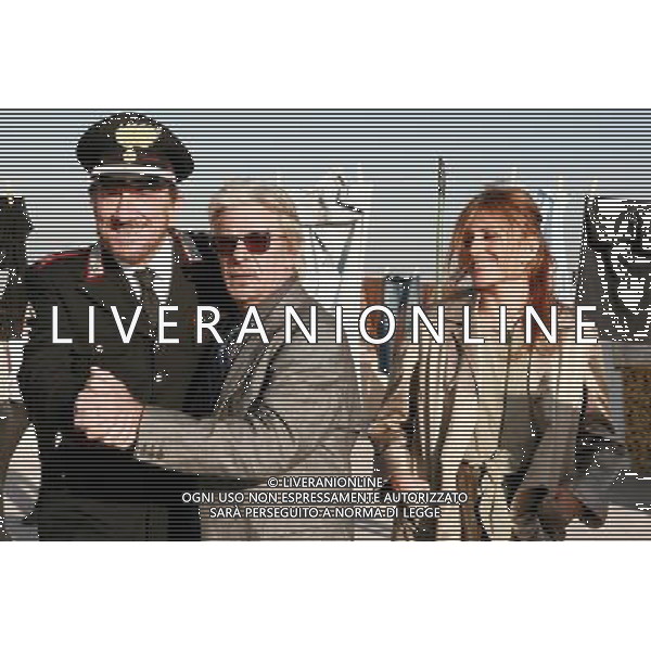 TELEFILM\'IL MARESCIALLO ROCCA E L\'AMICO D\'INFANZIA\' NELLA FOTO Gigi Proietti, Giancarlo Giannini, Caterina Vertova AG ALDO LIVERANI