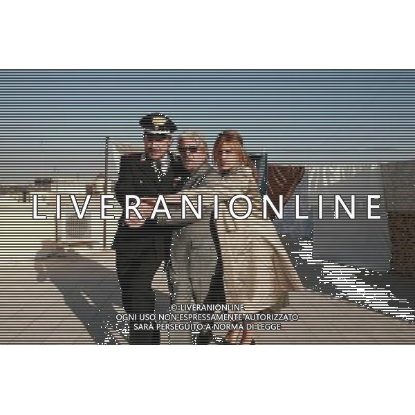 TELEFILM\'IL MARESCIALLO ROCCA E L\'AMICO D\'INFANZIA\' NELLA FOTO Gigi Proietti, Giancarlo Giannini, Caterina Vertova AG ALDO LIVERANI