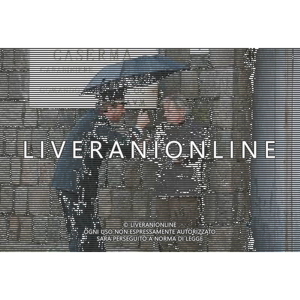TELEFILM\'IL MARESCIALLO ROCCA E L\'AMICO D\'INFANZIA\' NELLA FOTO GIANCARLO GIANNINI-GIGI PROIETTI AG ALDO LIVERANI