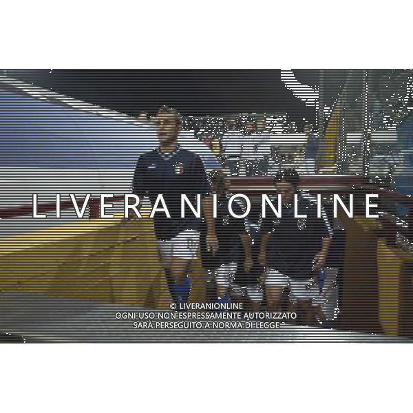 REGGIO CALABRIA 11/10/03 QUALIFICAZIONI EUROPEI 2004 ITALIA AZERBAIGIAN NELLA FOTO INGRESSO DEI GIOCATORI FOTO AG. ALDO LIVERANI