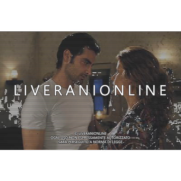 FICTION TELEVISIVA \'CENTO VETRINE\' NELLA FOTO, ALESSANDRO MARIO (MARCO DELLA ROCCA) E RAFFAELLA BERGE\' (MARINA KROEGER) AG ALDO LIVERANI