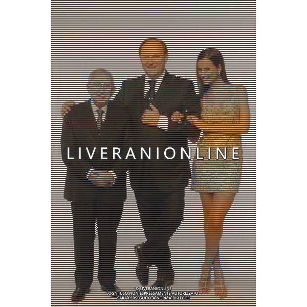 TRASMISSIONE TELEVISIVA\'LA CORRIDA\' NELLA FOTO: IL MAESTRO ROBERTO PREGADIO, GERRY SCOTTI E MICHELA COPPA ag aldo liverani 