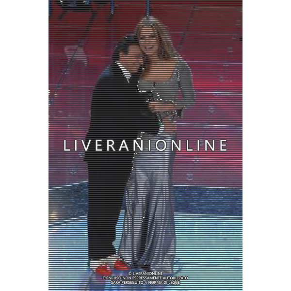 58mo Festival della Canzone Italiana Terza Serata Sanremo 28/02/2008 nella foto Piero Chiambretti con Lola Ponce ph gazzaniga/Ag. Aldo Liverani Sas