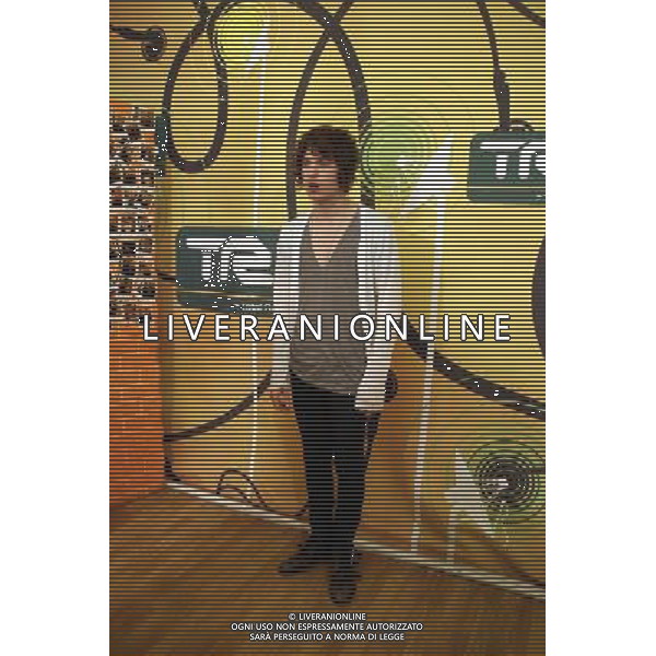 LUKE PRITCHARD ( cantante del gruppo inglese THE KOOKS) TRASMISSIONE: \' TRL LIVE@MTV\' FOTO ANTONIO SORANO - AG. ALDO LIVERANI SAS