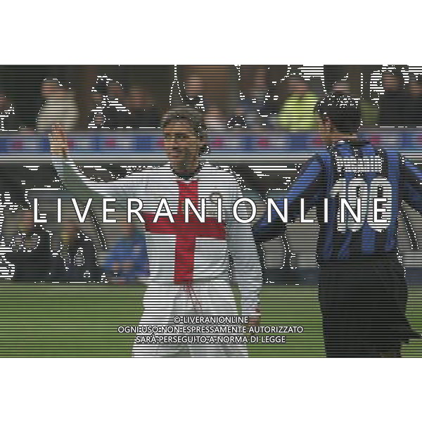 MILANO 9/3/2008 STADIO MEAZZA PARTITA TRA VECCHIE GLORIE PER FESTEGGIOARE I CENTO ANNI DELL\' INTER NELLA FOTO ROBERTO MANCINI ED ANTONIO PAGANIN FOTO MARIO ROMANO/AG ALDO LIVERANI