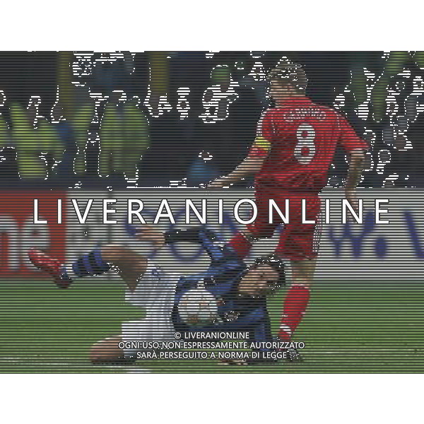Inter - Liverpool Champions League ottavi di finale di ritorno 11/03/2008 nella foto zlatan ibrahimovic e steven gerrard ph luzzani/Ag. Aldo Liverani sas