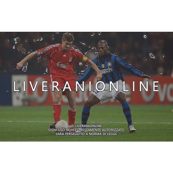 Champions League 2007/2008 Ottavi di Finale Ritorno Milano - 11.03.2008 Inter-Liverpool Nella Foto: steven Gerrard-david Suazo /Ph.Vitez-Ag. Aldo Liverani
