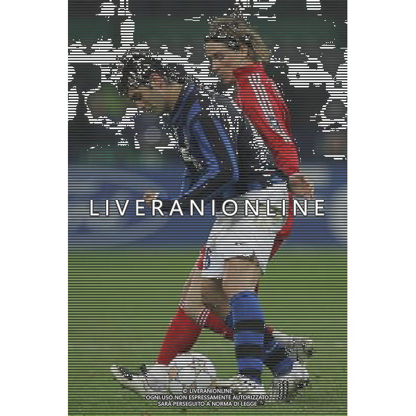 Milano 11-03-2008 champions league 2007/08 inter-liverpool 0:1 nella foto fernando torres e cristian chivu ph marco luzzani/ag aldo liverani s.a.s.