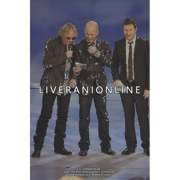 IL GRUPPO DEI \' R.E.M.\' CON FABIO FAZIO TRASMISSIONE: \' CHE TEMPO CHE FA\' MILANO, 16/03/2008 FOTO ANTONIO SORANO - ag. Aldo Liverani sas 