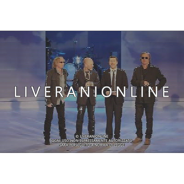 IL GRUPPO DEI \' R.E.M.\' CON FABIO FAZIO TRASMISSIONE: \' CHE TEMPO CHE FA\' MILANO, 16/03/2008 FOTO ANTONIO SORANO - ag. Aldo Liverani sas 