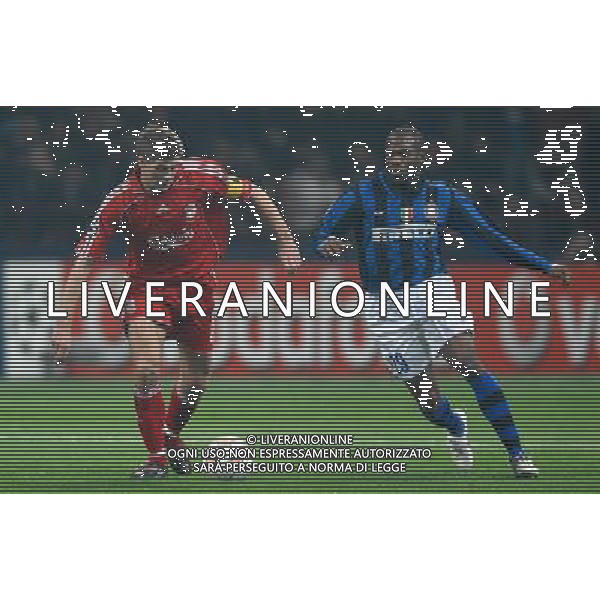 Champions League 2007/2008 Ottavi di Finale Ritorno Milano - 11.03.2008 Inter-Liverpool Nella Foto:GERRARD STEVEN-SUAZO DAVID /Ph.Vitez-Ag. Aldo Liverani