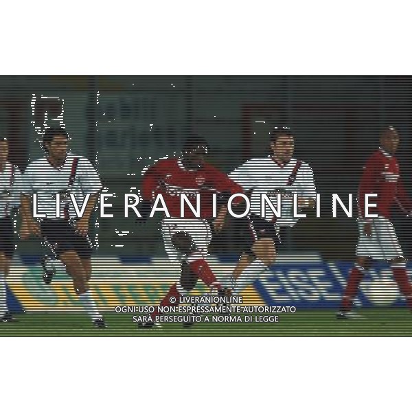 PERUGIA 15/10/2003 1° TURNO COPPA UEFA 2003-2004 GARA RITORNO PERUGIA - DUNDEE NELLA FOTO:CHRIS OBODO IN AZIONE* FOTO 1905/ROBERTO SETTONCE/ALDO LIVERANI S.A.S.