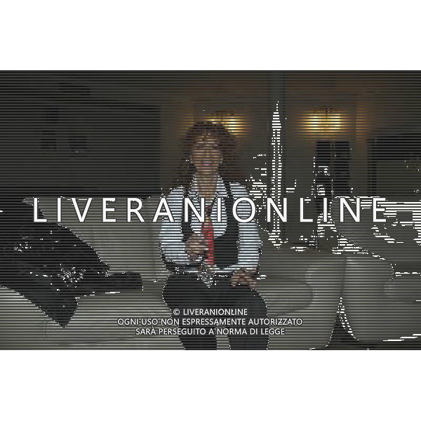 ANNA MAZZAMAURO MILANO 25-03-08 TEATRO SAN BABILA ANNA MAZZAMAURO IN \'SIGNORINA SILVANI....SIGNORA PREGO!\' FOTO ANTONIO SORANO/AG ALDO LIVERANI SAS