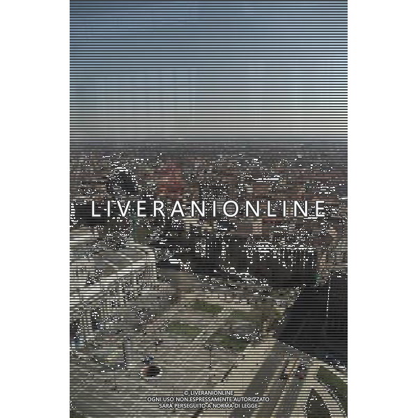 LA CITTA\' DI MILANO VISTA DAL PIRELLI 31¡ PIANO STAZIONE CENTRALE FOTO ANTONIO SORANO/AG.ALDO LIVERANI SAS