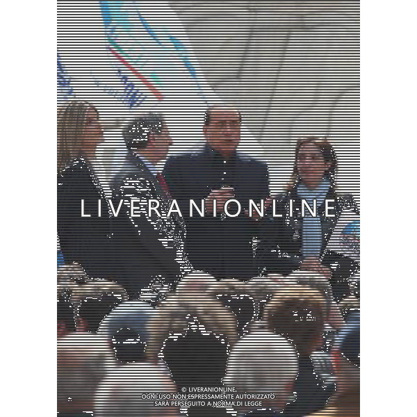 MILANO 31 MARZO 2008 MANIFESTAZIONE DEL PARTITO PENSIONATI CON CARLO FATUZZO E CANDIDATO PREMIER PDL SILVIO BERLUSCONI. NELAL FOTO: LAURA RAVETTO CARLO FATUZZO SILVIO BERLUSCONI E CRISTINA FATUZZO PH FRANKY-AG ALDO LIVERANI