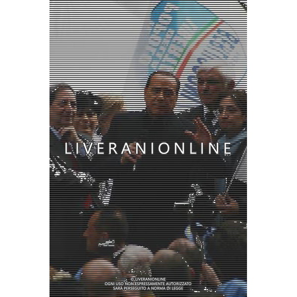MANIFESTAZIONE DEL PARTITO PENSIONATI CON SILVIO BERLUSCONI MILANO, 31/03/2008 - PIAZZA DUOMO FOTO ANTONIO SORANO/AG ALDO LIVERANI SAS